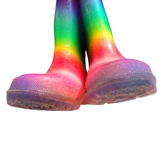 Olive & Eddie Rainbow Rain Boots 🌈 size 13 - Picture 9 of 12